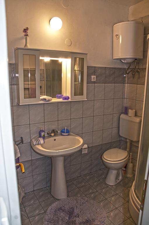 Marina Rooms Komiža Camera foto