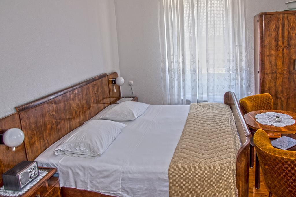 Marina Rooms Komiža Camera foto